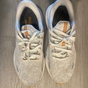 Brooks adrenaline GTS